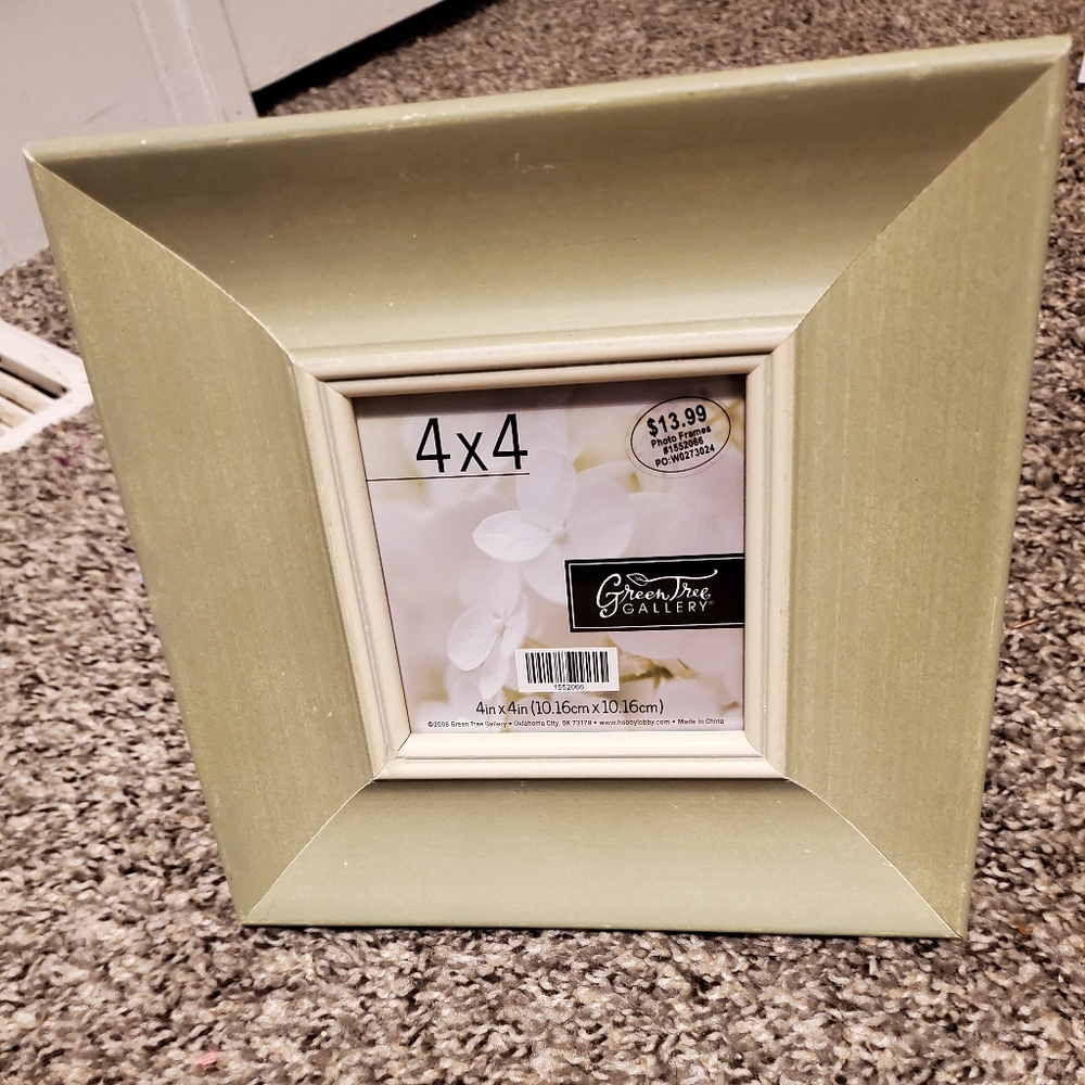 4 x 4 Picture Frame